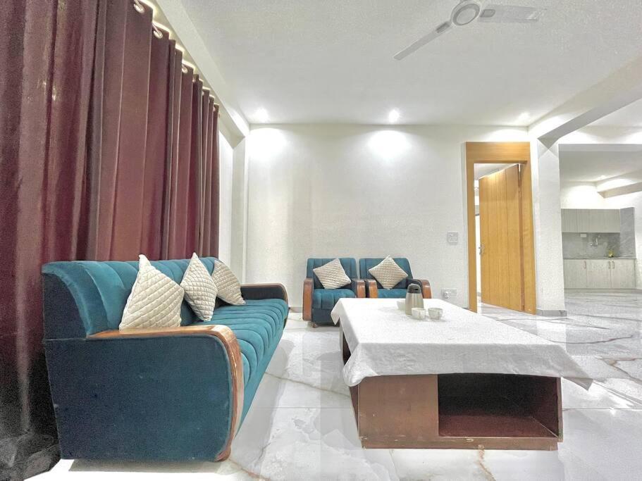 Appartement Host Jatin Kasauli Crest 7O1827O7O3 Extérieur photo