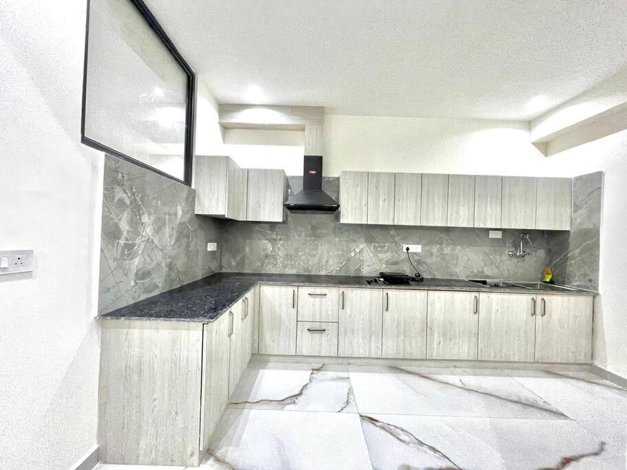 Appartement Host Jatin Kasauli Crest 7O1827O7O3 Extérieur photo