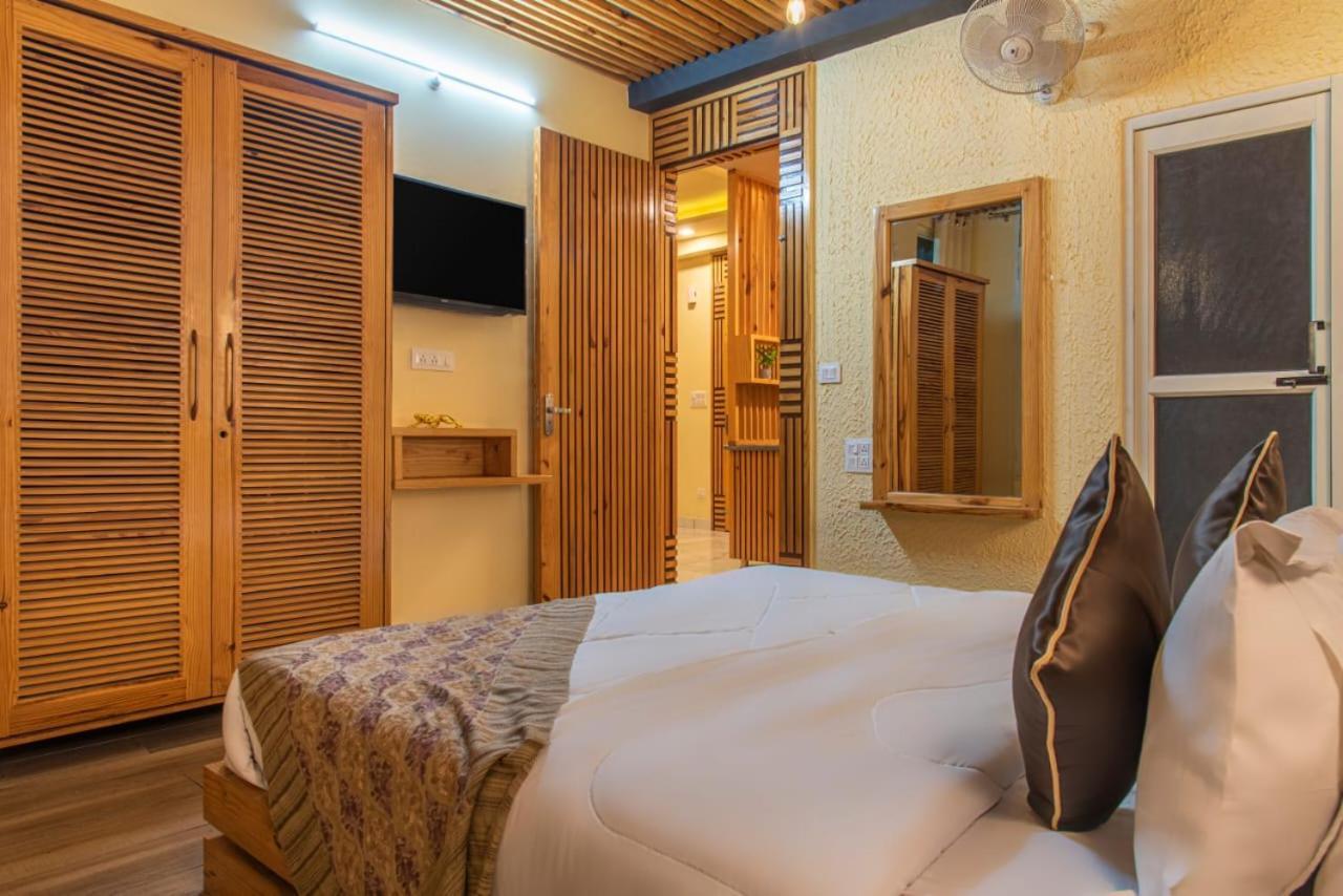 Appartement Host Jatin Kasauli Crest 7O1827O7O3 Extérieur photo